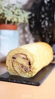 Make Olio Cake roll step 15