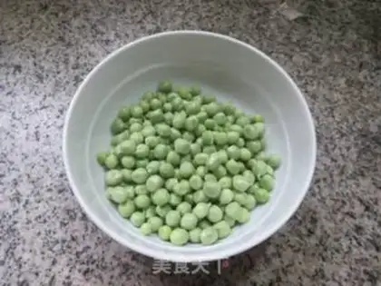 Make Corn grains of red bean fried sausage step 1