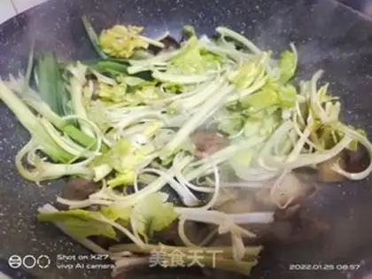 Make Soccer bean sprouts step 2