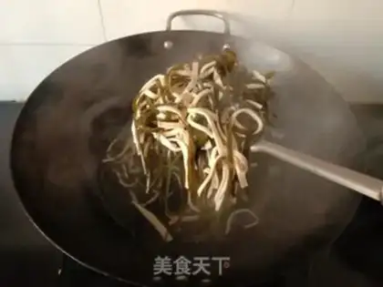 Make Thousands of fried sea ribbons step 2