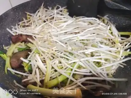 Make Soccer bean sprouts step 3