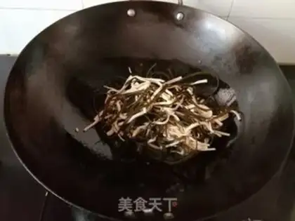 Make Thousands of fried sea ribbons step 4