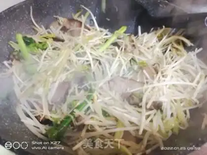 Make Soccer bean sprouts step 5