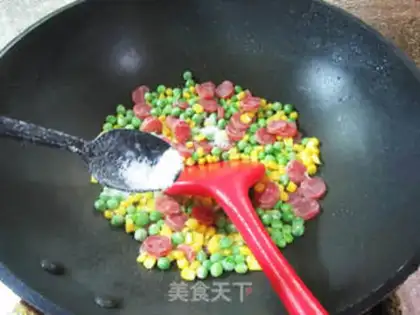 Make Corn grains of red bean fried sausage step 7