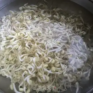 Make Spinach Sprout step 2