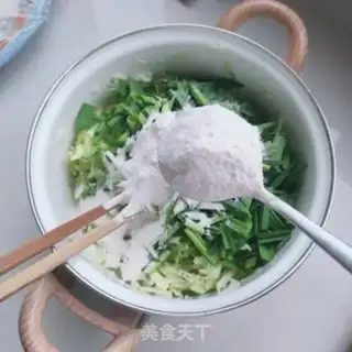 Make Garlic eggcake step 3