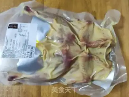 Make Chicken Lotus soup step 0