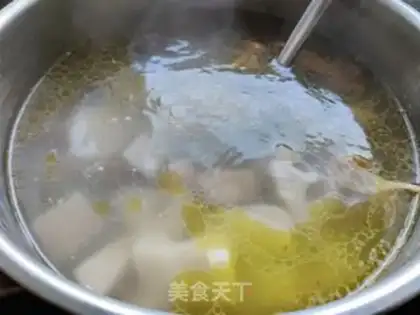 Make Chicken Lotus soup step 3