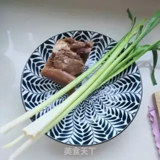 Make Pigheads with garlic step 0