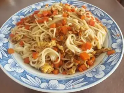Make Carrot egg noodles step 3