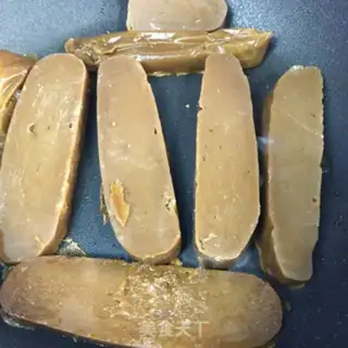 Make Fried pastry step 0
