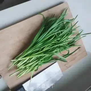 Make Pyramid and garlic step 2