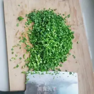 Make Pyramid and garlic step 3