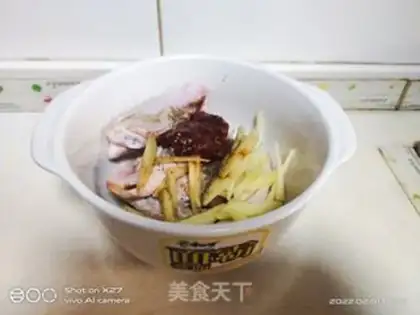 Make Red fried chicken step 0