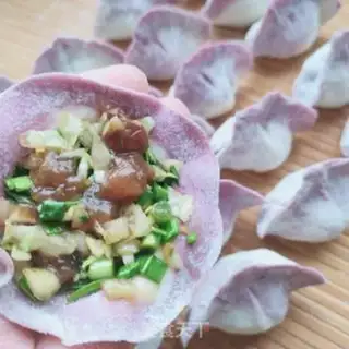 Make Pyramid and garlic step 9