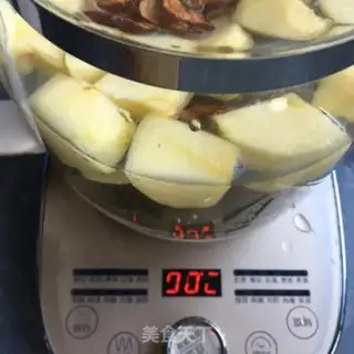 Make Pyramid and garlic step 12