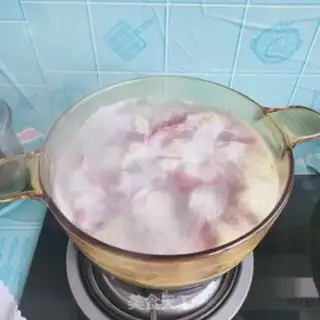 Make Pyramid and garlic step 13