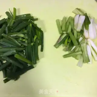 Make Onion noodles step 0
