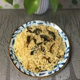 Make Onion noodles step 8