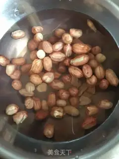 Make Chicken claw chop peanut soup step 0