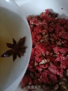 Make Carrot beef buns step 4