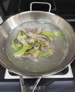 Make Tomato egg rainbow noodles step 9