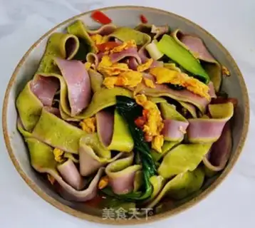 Make Tomato egg rainbow noodles step 13