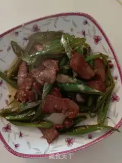 Make Five flowers with green pepper step 4