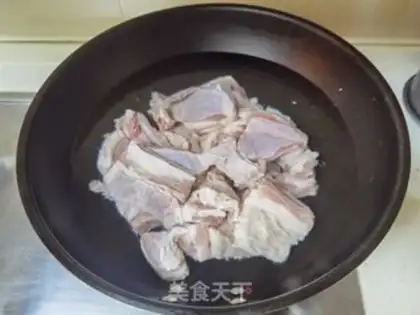 Make Hands on lamb chops step 3