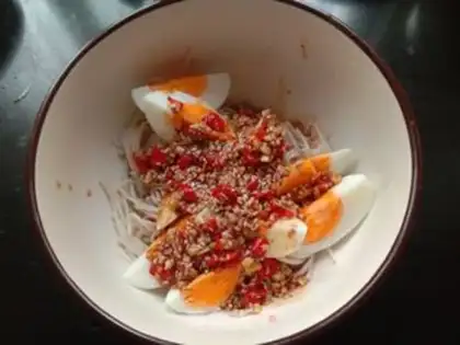 Make Golden mushrooms and eggs step 5