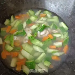 Make cucumber shrimp step 3