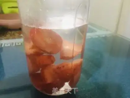 Make Strawberry juice step 1