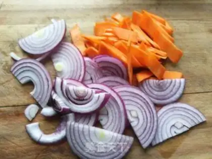 Make Onion chowder step 0