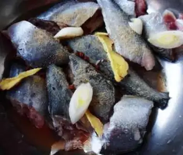Make Fried mackerel step 1