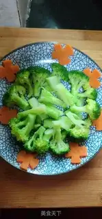 Make Garlic shrimp with broccoli step 5