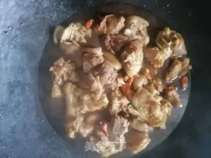 Make Red burning pig hoof step 4