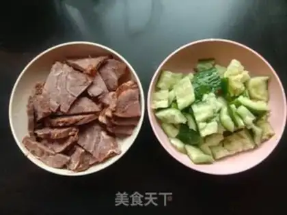 Make cucumber with halogen step 0