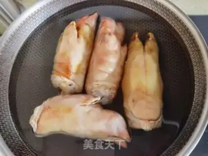 Make Pork hoof step 1