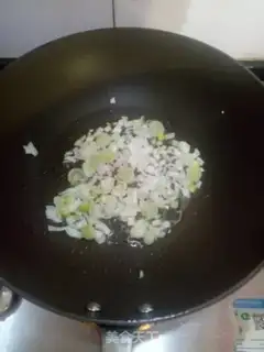 Make Onion noodles step 3