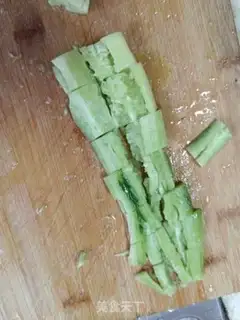Make Garlic cucumber step 1