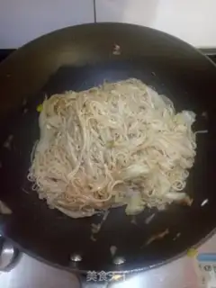 Make Onion noodles step 8