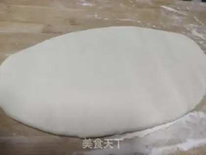 Make Sesame sauce red sugar pancakes step 1