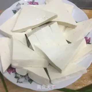 Make Eggs are fried tofu step 0