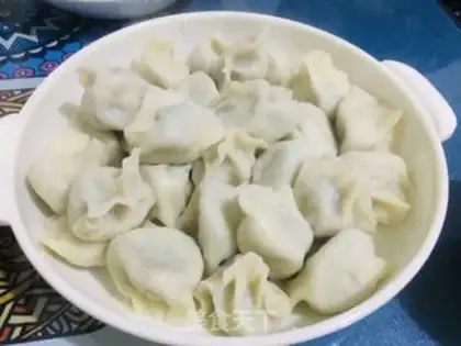Make Big meat dumplings step 8