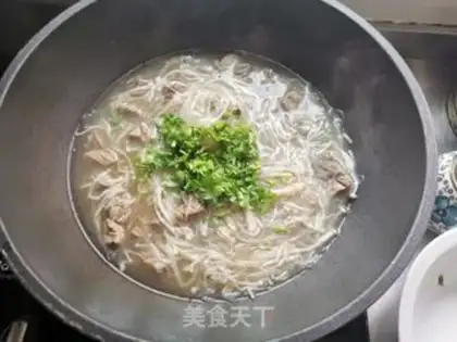 Make Gold-cracking mushroom fan soup step 8