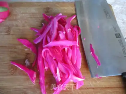 Make Frozen dragon-fruit step 1