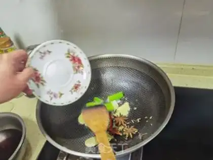 Make Beef sauce step 17
