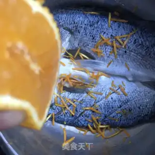 Make Salt fried sea bass step 4