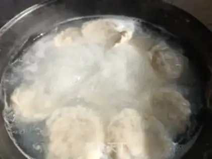 Make Pork three-almond mushroom box step 19