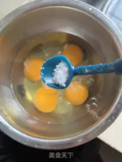 Make Tomato fried eggs step 3